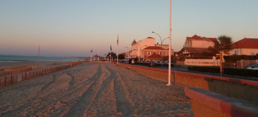En savoir plus sur Activities in Soulac-sur-Mer: discover each essential activity to have fun during your holidays in the Médoc